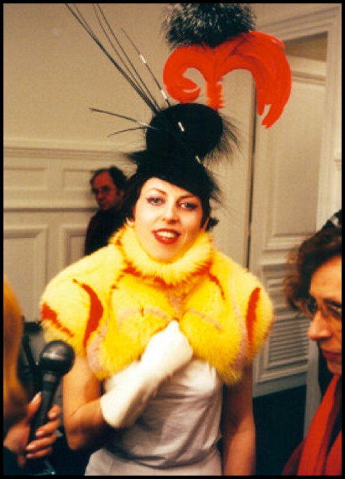 Isabella Blow interviewed with red hat