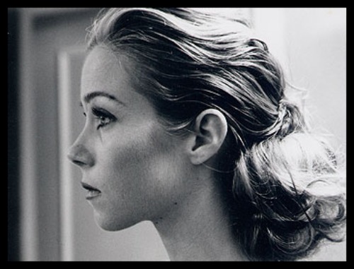 christina-applegate-wedding-hair